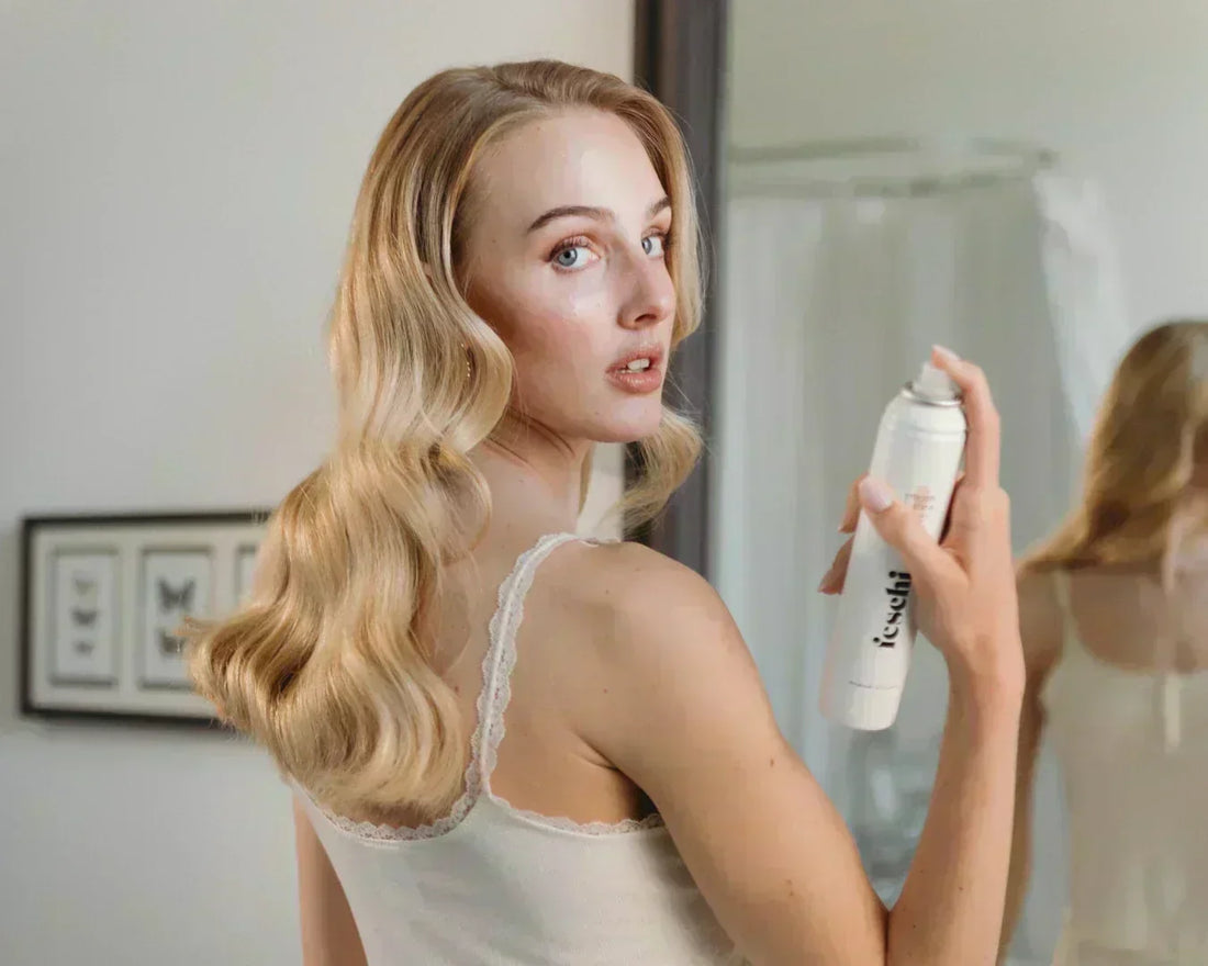 Wie halten Locken länger?