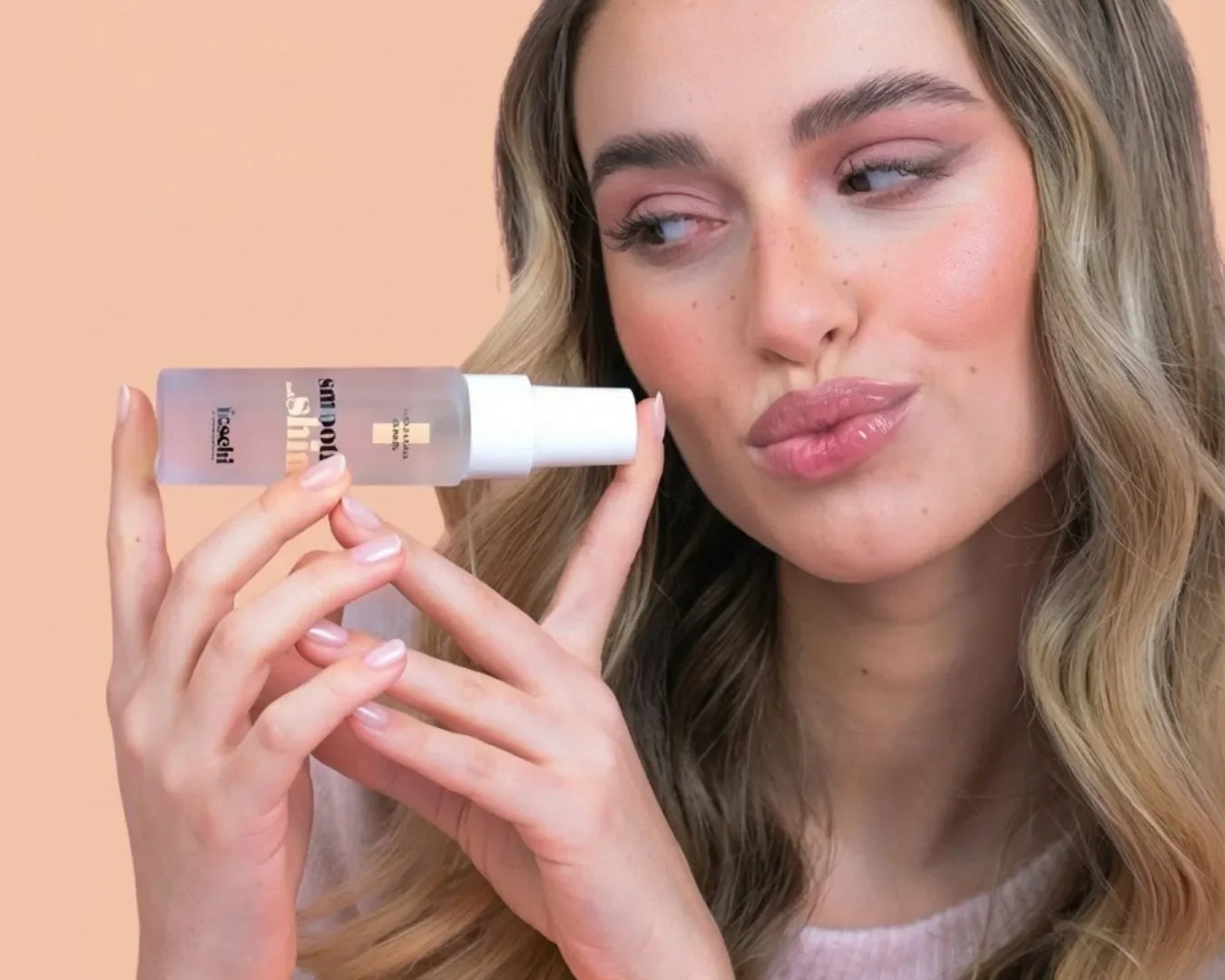 Haaröl richtig anwenden: Glanz, Pflege & Frizz-Kontrolle leicht gemacht