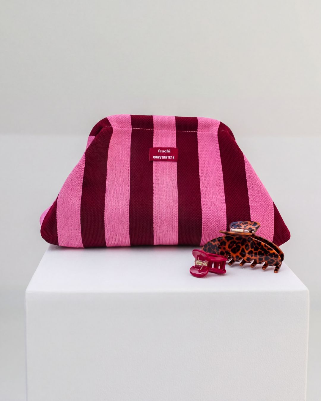 Constantly k x feschi Clutch mit Spangen