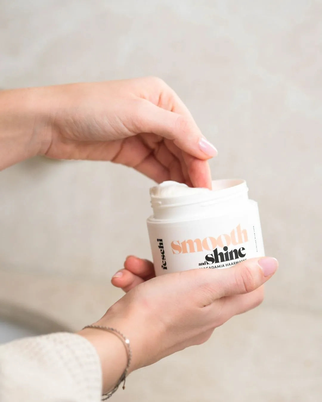 feschi smooth&shine Haarmaske Anwendung