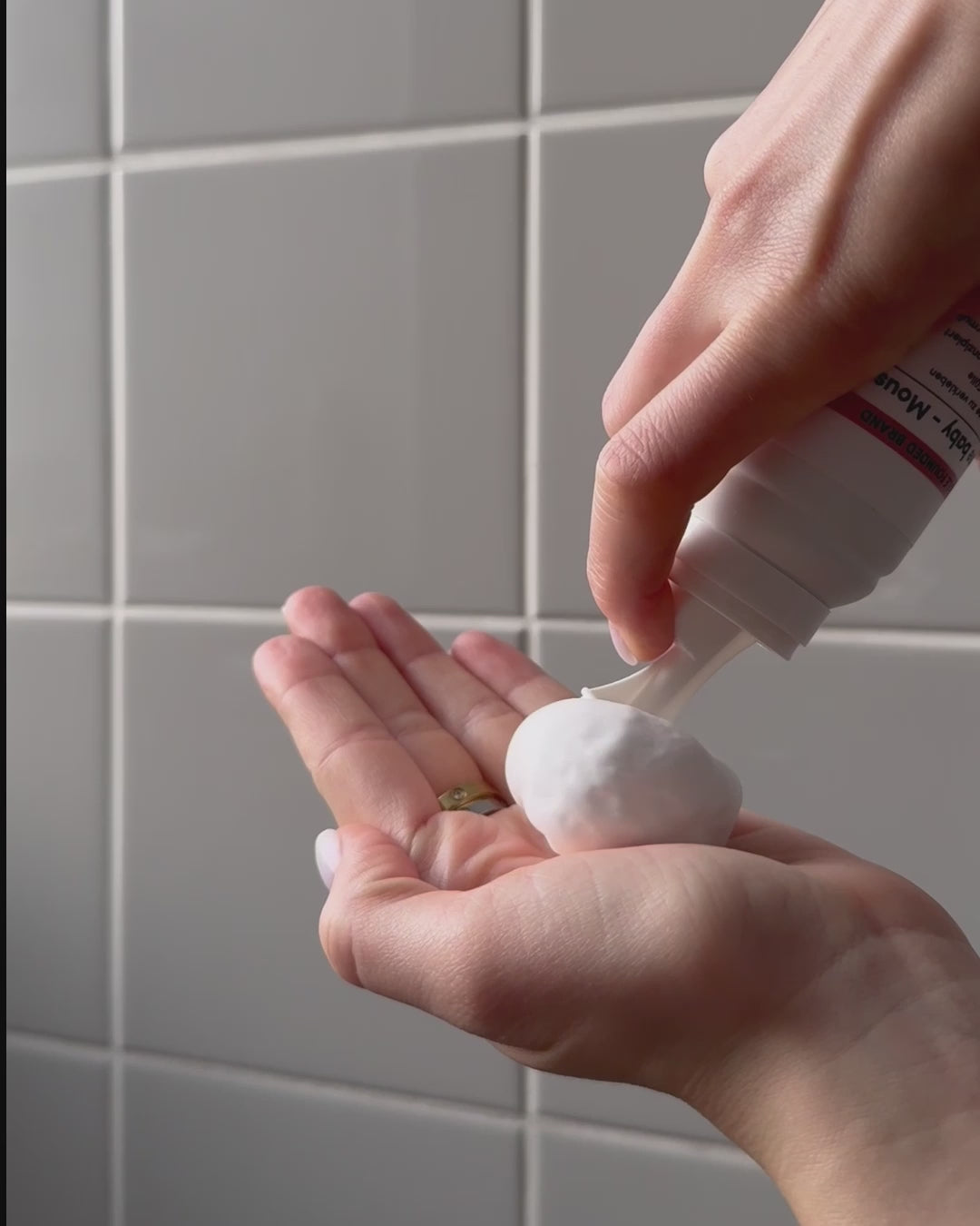 Anwendung vom Volumen Mousse von feschi Schritt für Schritt