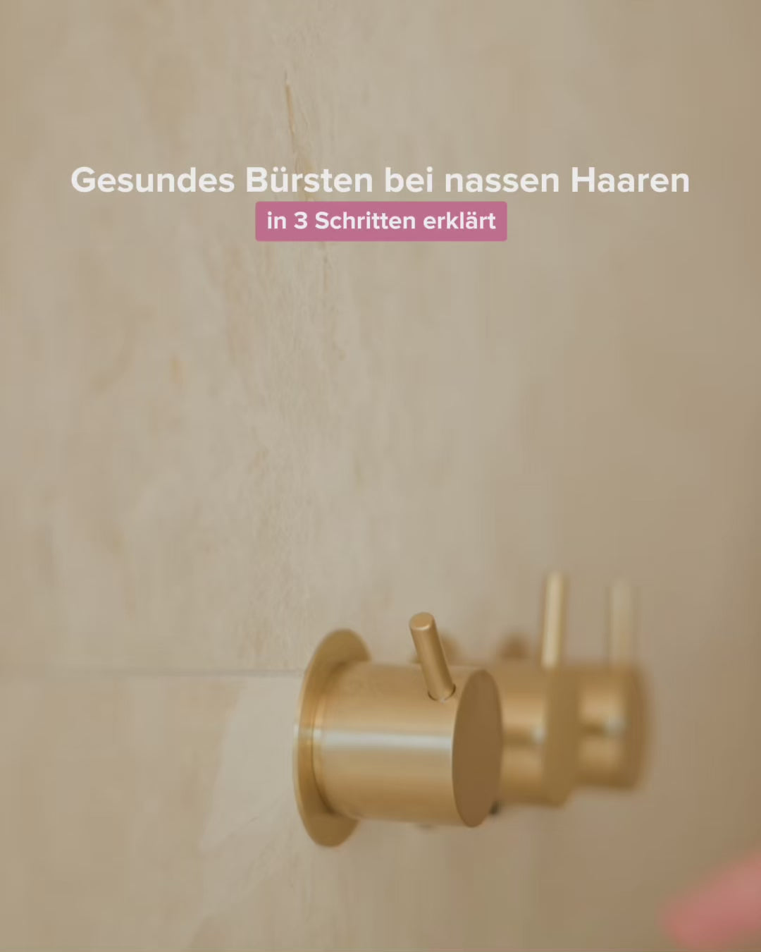 Video zum gesunden Bürsten von nassem Haar
