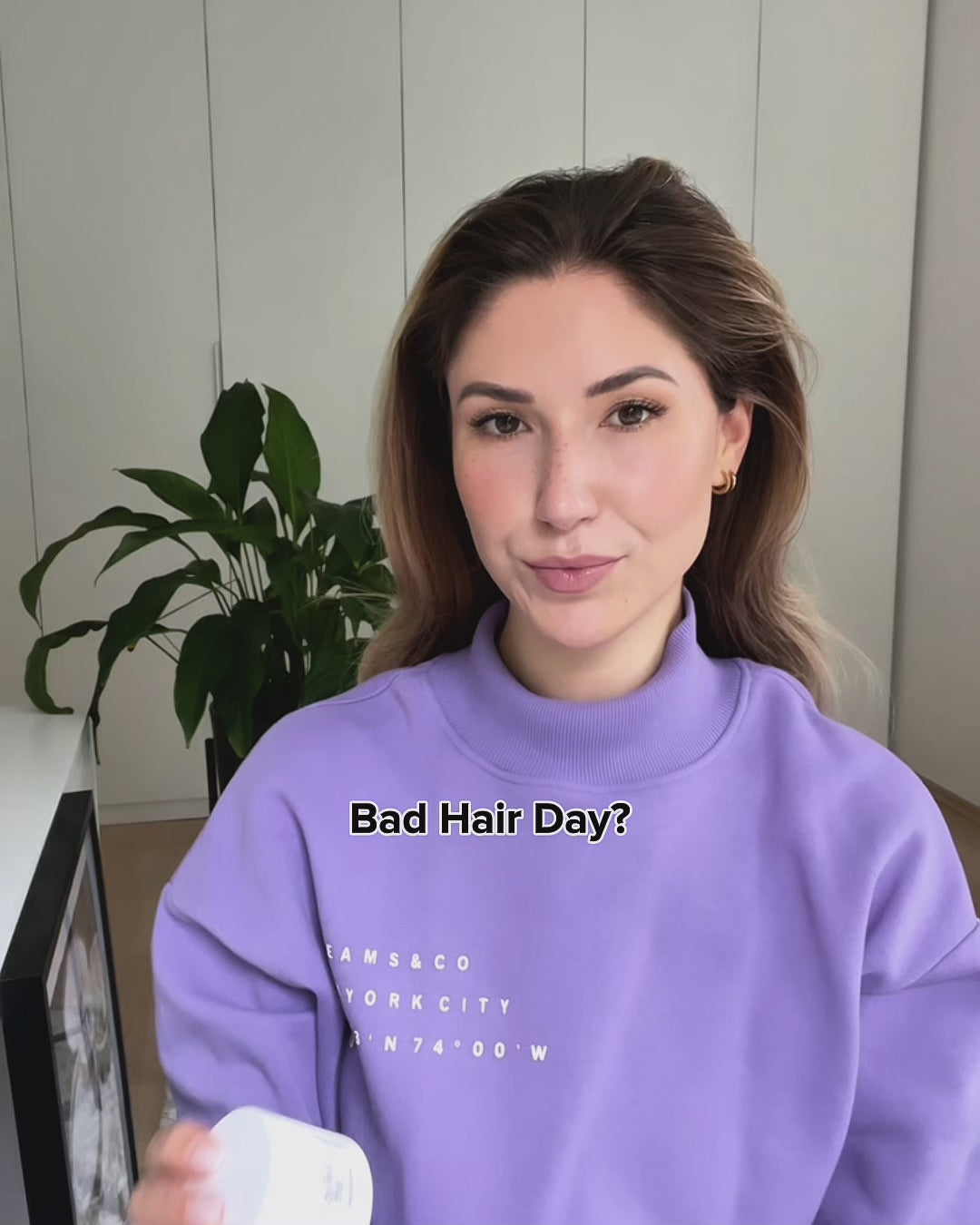Anwendungsvideo für einen Sleek Look mit der feschi Stay Like This Styling Cream