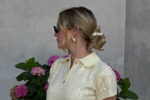 Ein schöner Low Bun mit dem Seiden Haargummi von feschi